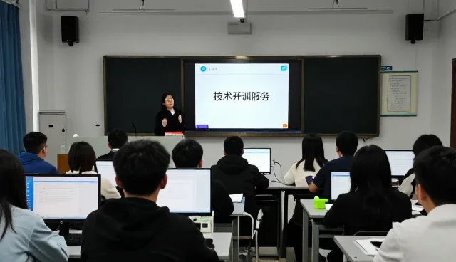 行业趋势下成果转化服务的性能优化与适用条件分析